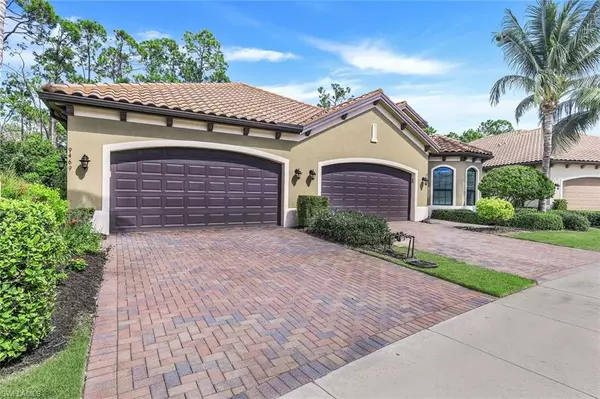 9469 ISLA BELLA CIR, Bonita Springs, FL 34135