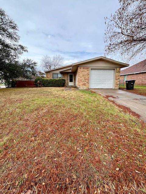 1937 Christopher Drive, Fort Worth, TX 76140