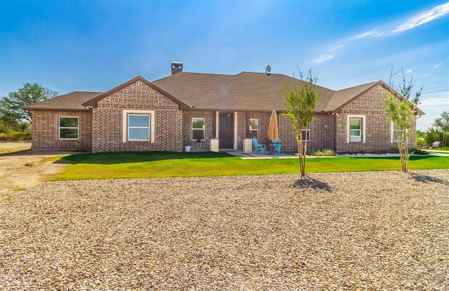 1000 Justin Drive, Springtown, TX 76082