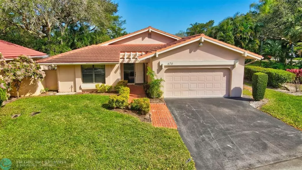 670 Deer Creek Hollows Cir, Deerfield Beach, FL 33442