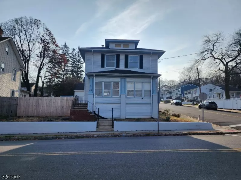 42 Penn Ave, Dover Town, NJ 07801