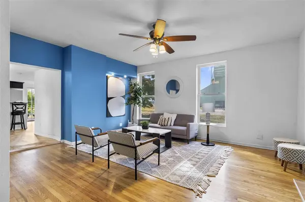 250 Vanderbilt st, Fairfax, IA 52228