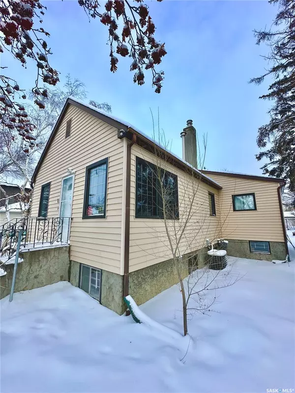 Saskatoon, SK S7M 3G5,342 W AVENUE S