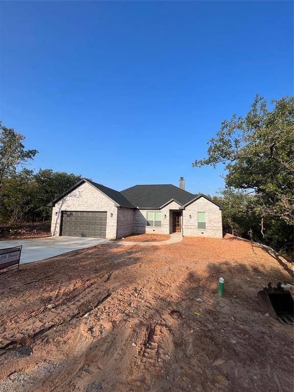 420 Allegro Court, Runaway Bay, TX 76426