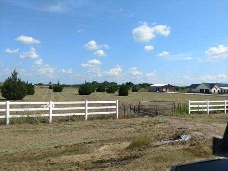 000 W Lake Bardwell Drive, Ennis, TX 75119