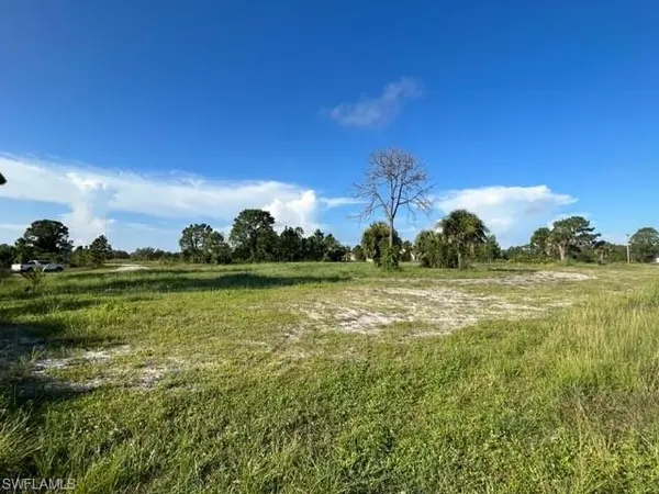 901 Plantation RD, Lehigh Acres, FL 33974