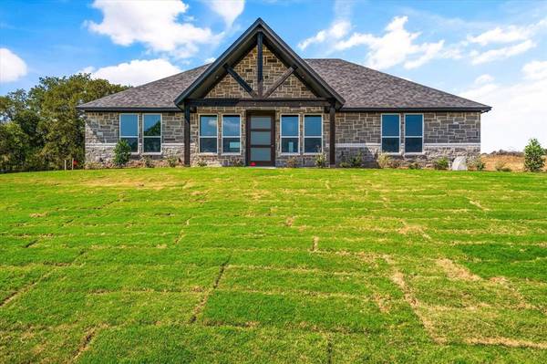 10024 Valley Oak Court, Springtown, TX 76082