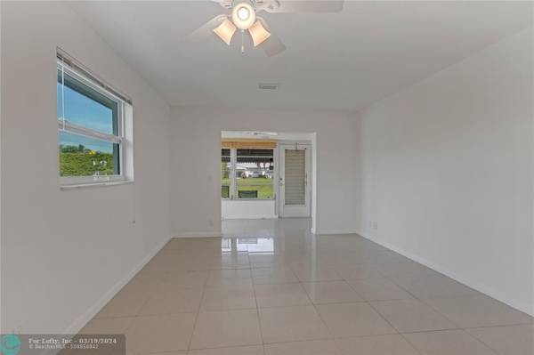 Boynton Beach, FL 33426,400 SW Golfview Ter  #101