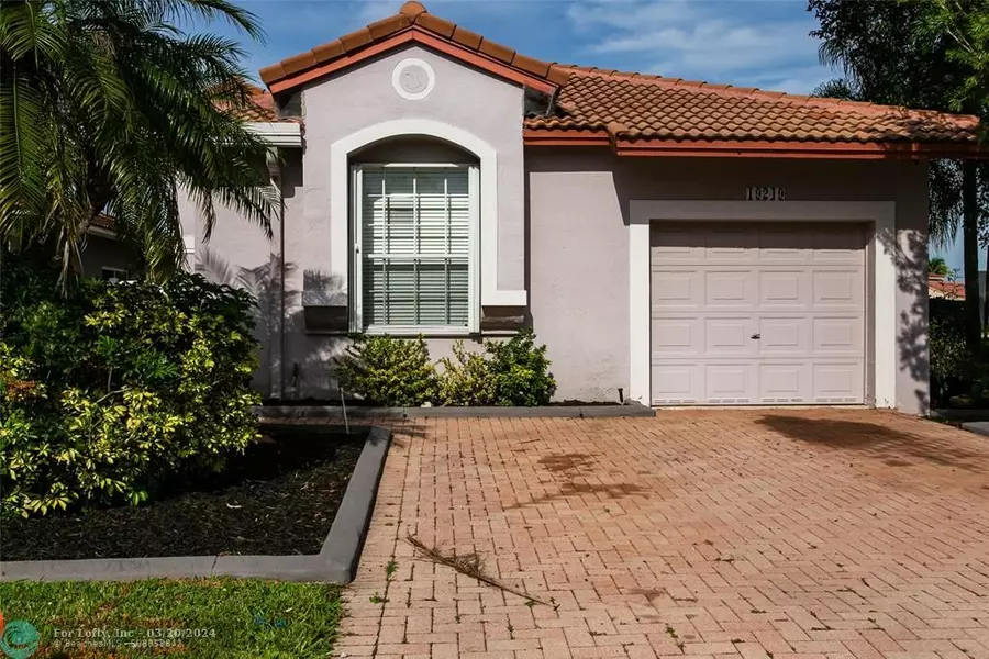 19249 NW 14th St, Pembroke Pines, FL 33029