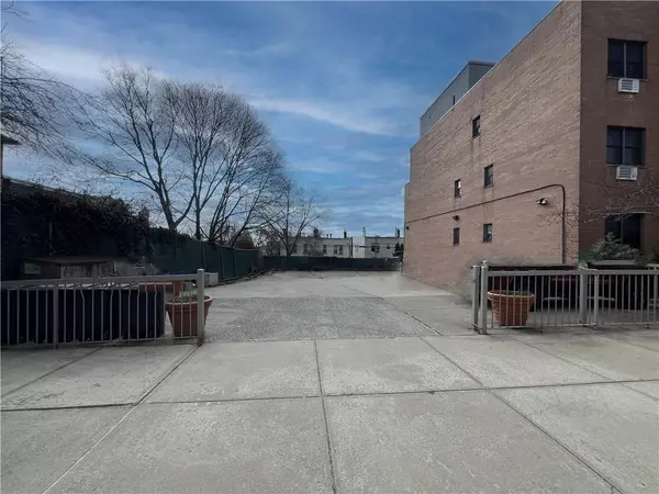 Brooklyn, NY 11218,20 Terrace PL