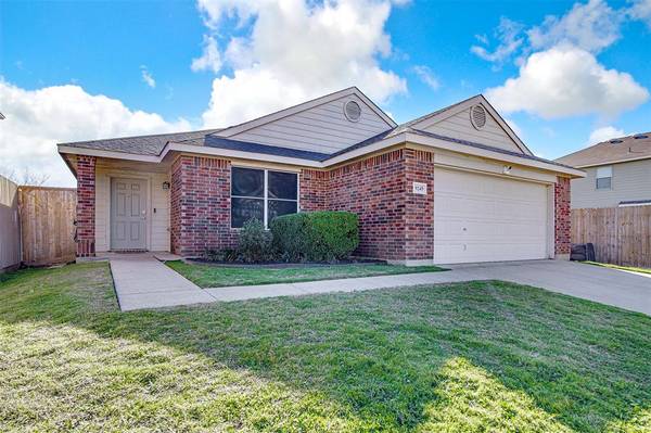 9245 Saint Martin Road, Fort Worth, TX 76123