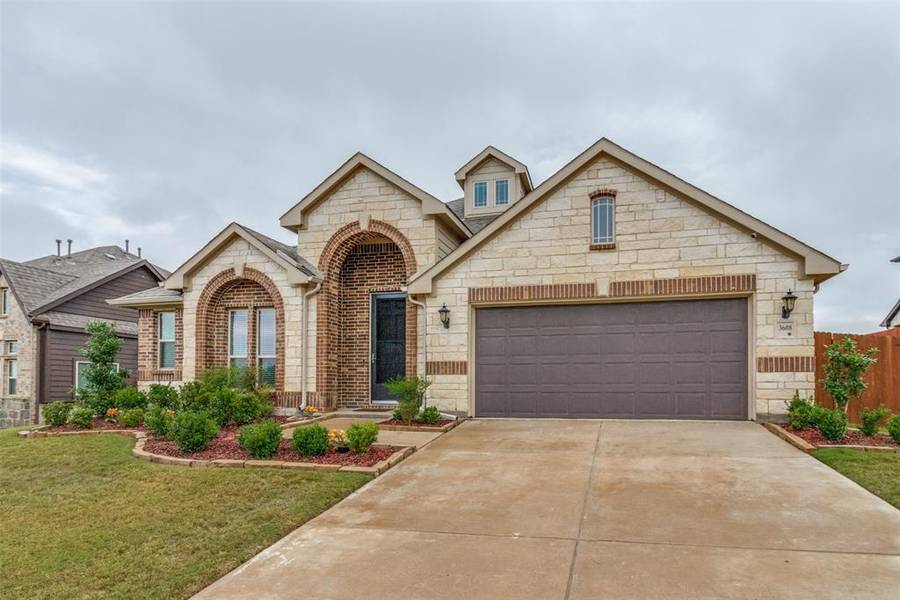 3608 Kimberly Court, Heartland, TX 75126