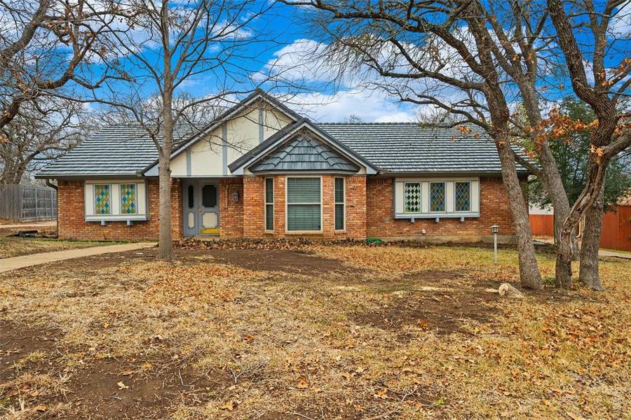 4617 Hillside Drive, Arlington, TX 76013