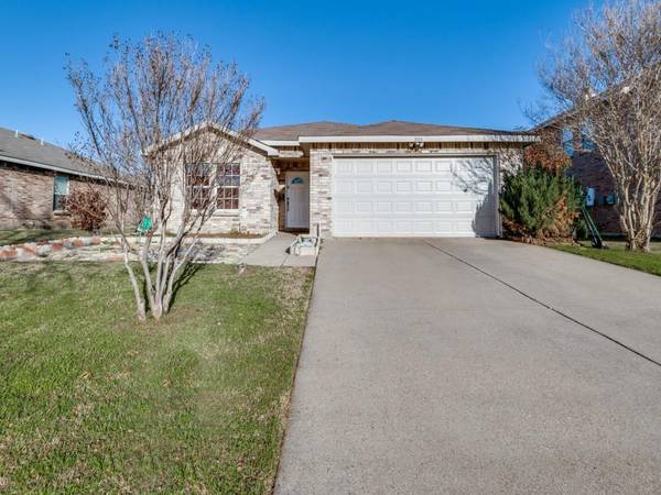 804 Cold Creek Drive, Arlington, TX 76002