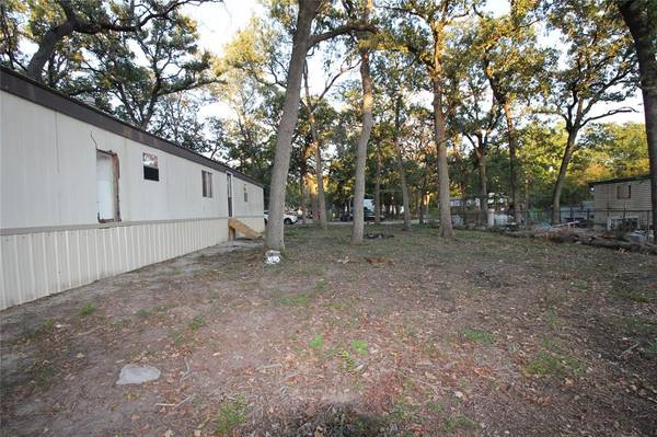 Quinlan, TX 75474,0000 Raven Row