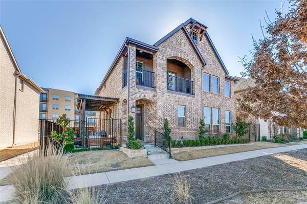 2534 N Collins Boulevard, Richardson, TX 75080