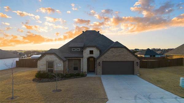 103 Oak View Drive, Godley, TX 76044