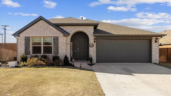 1068 Fairfax Drive, Godley, TX 76044