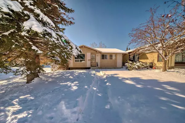 Calgary, AB T3G 1P9,910 Ranchview CRES NW