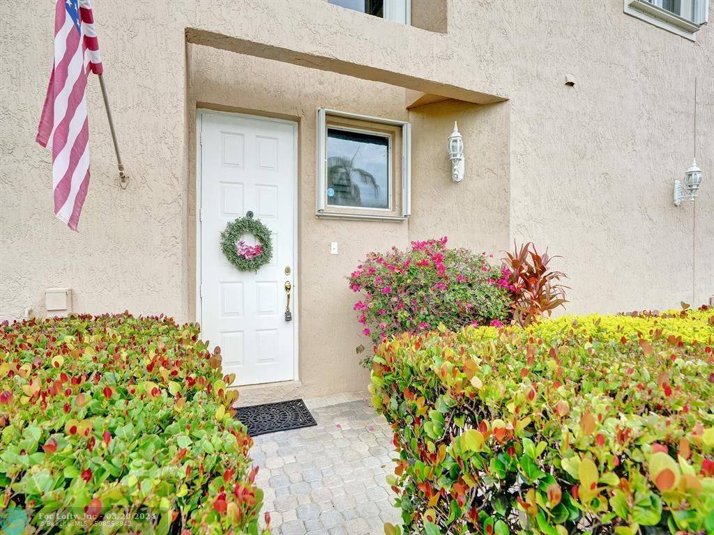 Pembroke Pines, FL 33027,1198 SW 158th Way  #1198