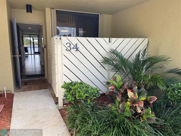 1100 SE 5th Ct  #34,  Pompano Beach,  FL 33060