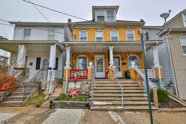 63 Lewis St #1, Phillipsburg Town, NJ 08865