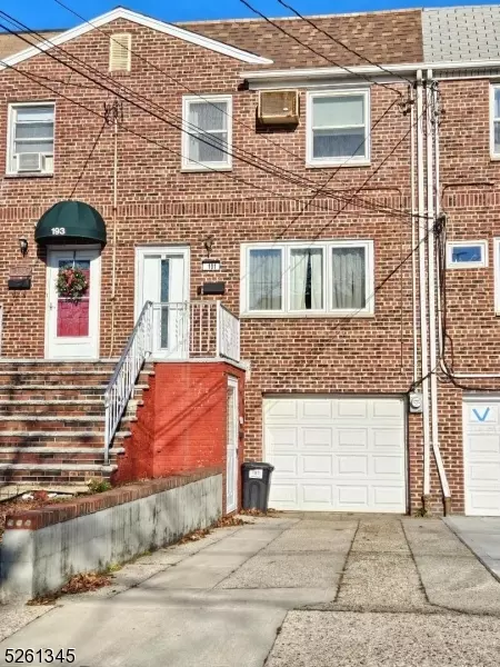 191 W 27Th St, Bayonne City, NJ 07002