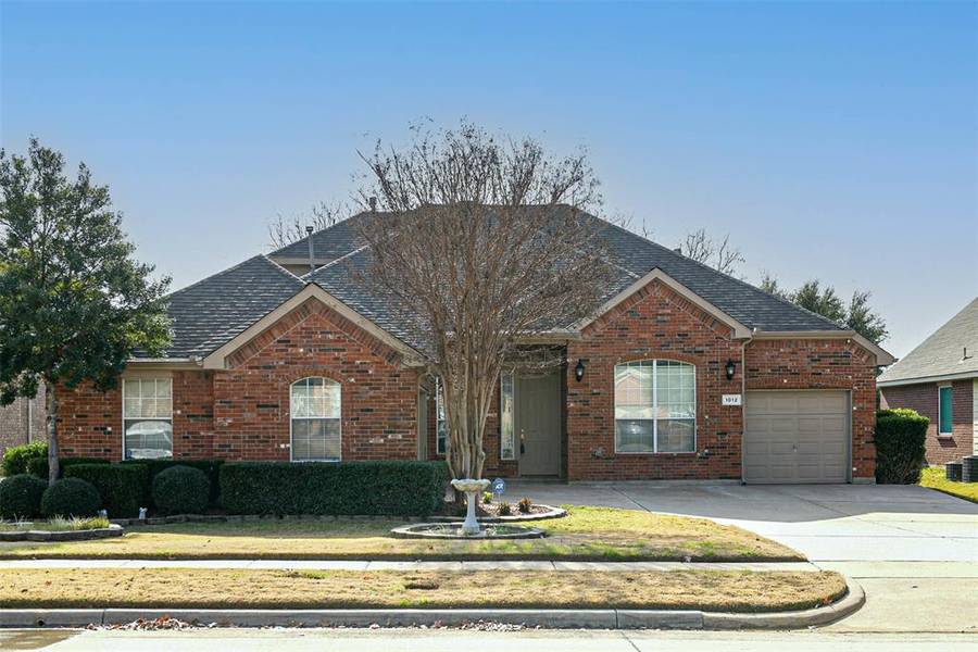 1012 Huntington Trail, Mansfield, TX 76063