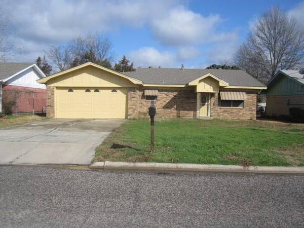 221 Bagin Street, Whitesboro, TX 76273