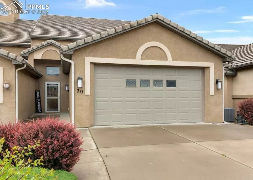 20 Aberdeen Bluff, Pueblo, CO 81004