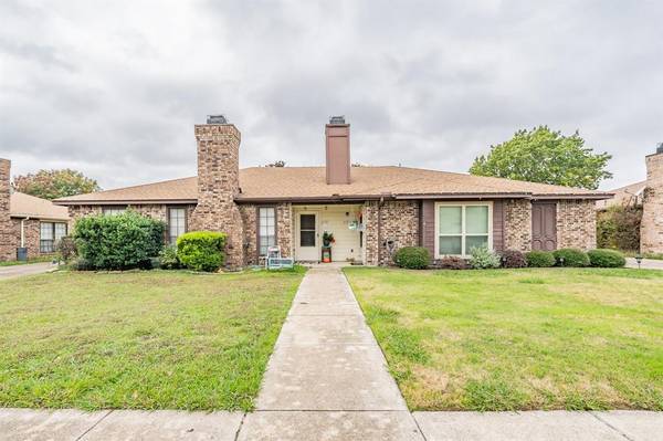 5721 Westchase Drive, North Richland Hills, TX 76180