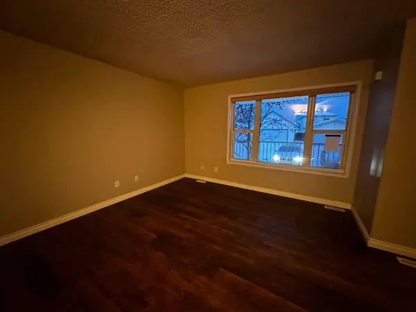 Fort Mcmurray, AB T9K 2R4,100 St. Laurent WAY #63