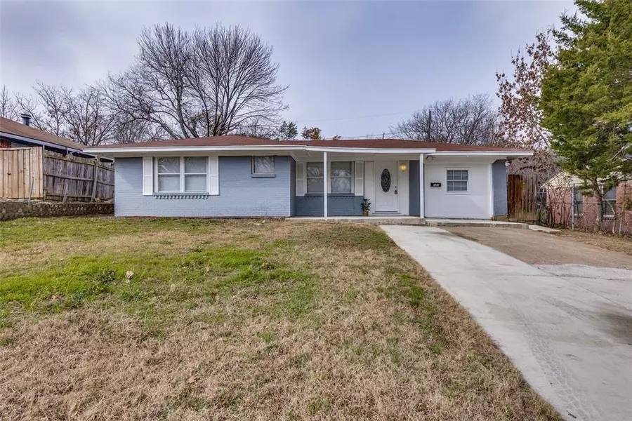 725 NW 14th Street, Grand Prairie, TX 75050