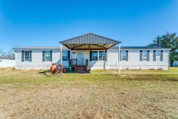 1960 County Road 322,  Granbury,  TX 76048