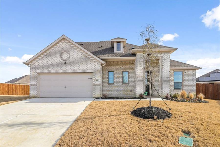 3026 Cliffview Drive, Sanger, TX 76266