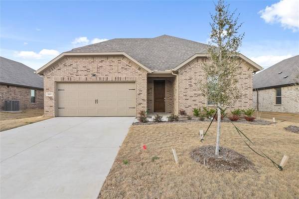 1009 Verde Creek Court, Crowley, TX 76036