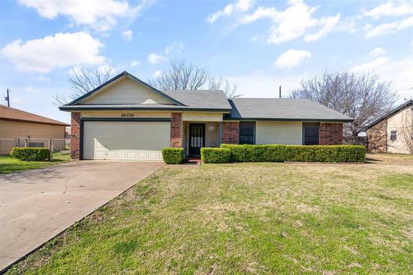 1909 Nolan Ridge Drive, Cleburne, TX 76033