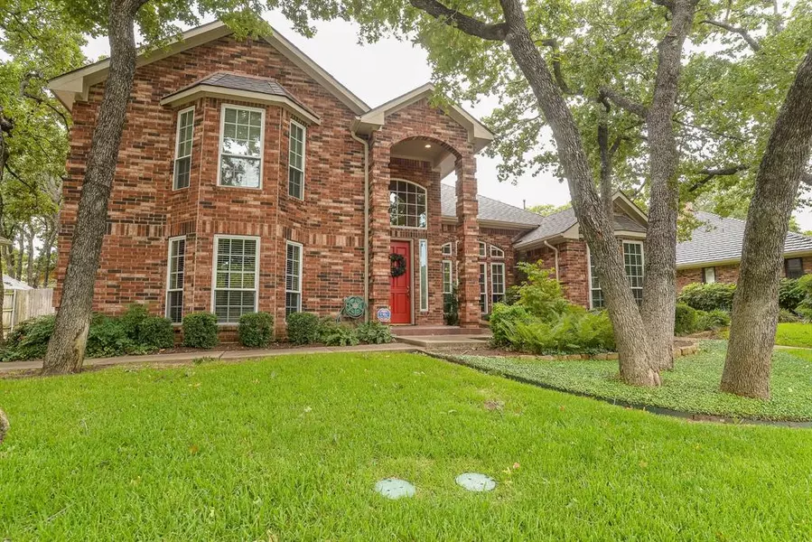 2720 Buttermilk Drive, Arlington, TX 76006