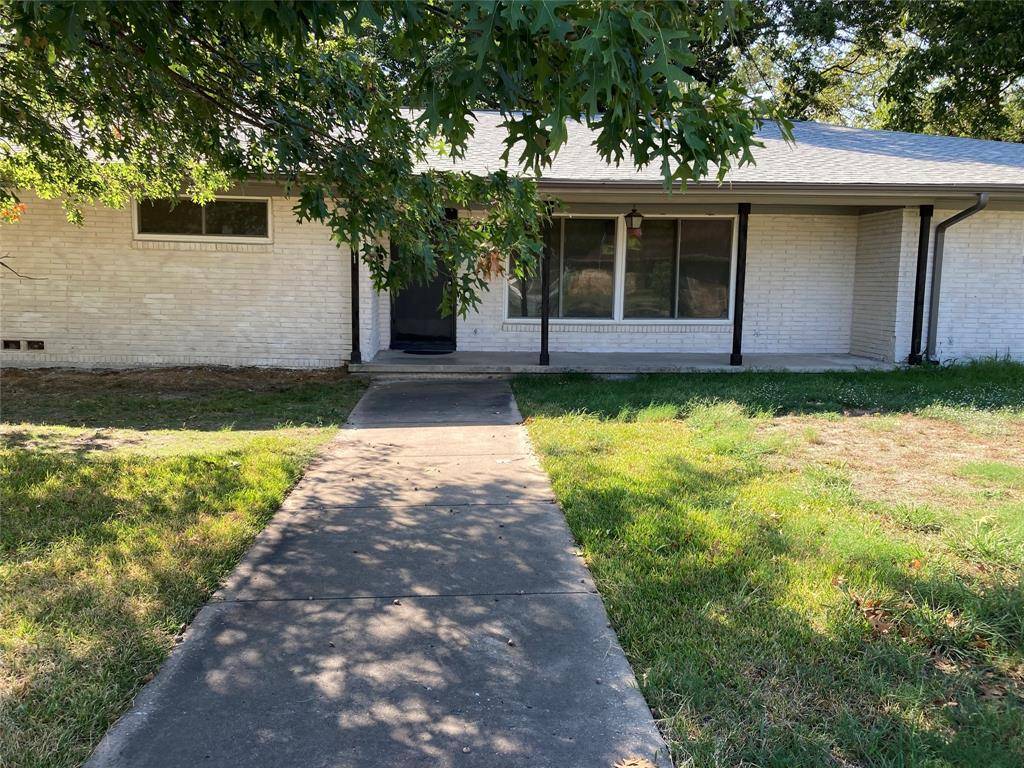 1201 Park Avenue,  Bonham,  TX 75418