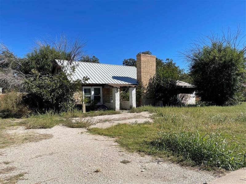 315 Plum Street, Clyde, TX 79510