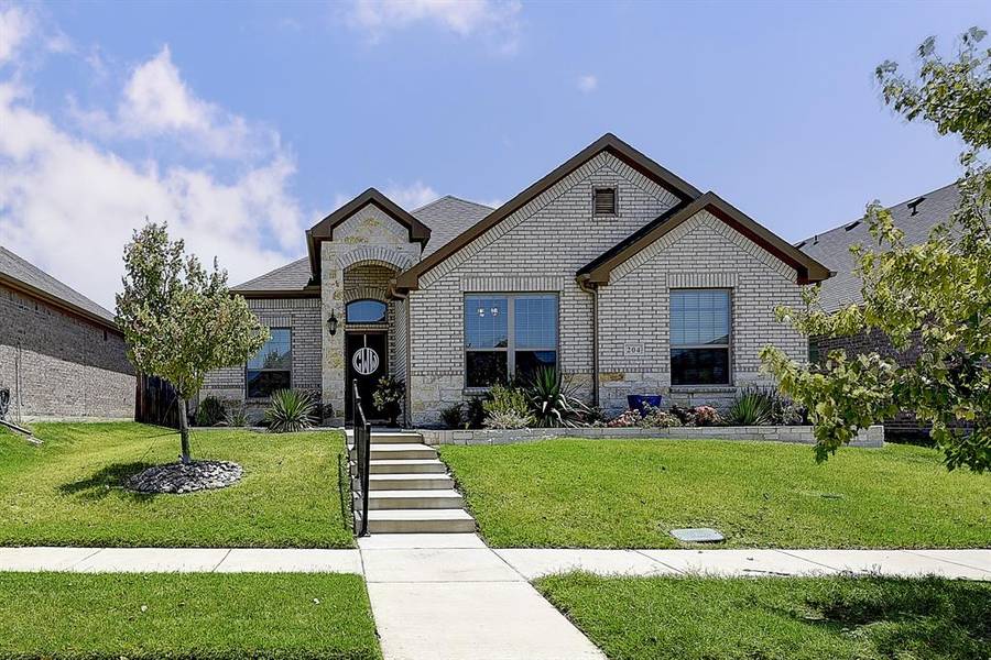 204 Finlee Lane, Red Oak, TX 75154