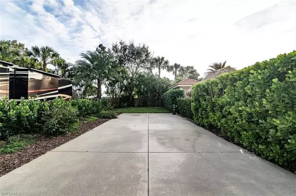 13459 Snook CIR, Naples, FL 34114