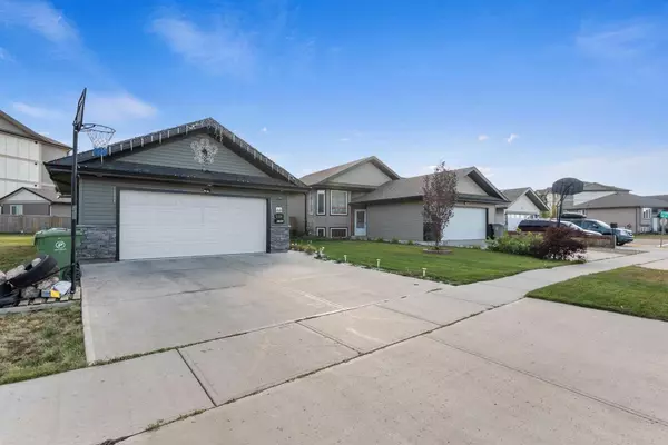 Lloydminster, SK S9V 2G6,1320 47A AVE