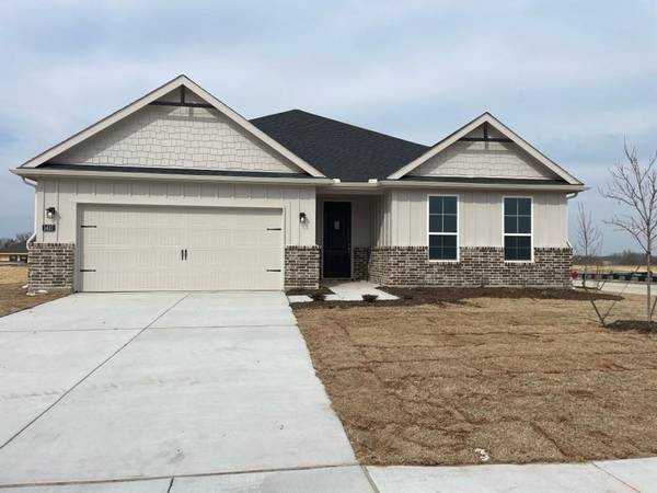 1437 Whitetail Lane, Azle, TX 76020