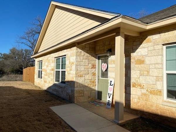 1409 Waterstone Dr, Brownwood, TX 76801