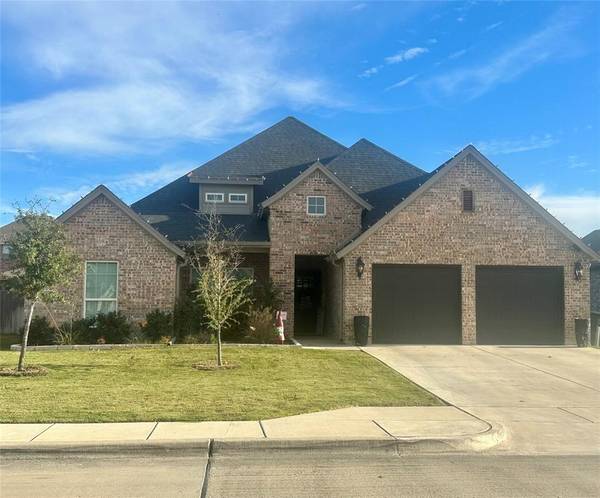 112 Kentucky Drive, Willow Park, TX 76087