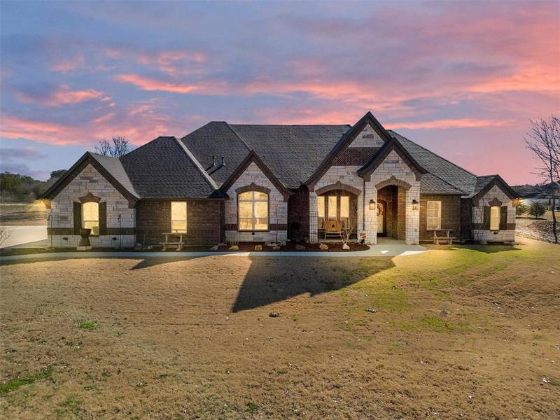 7160 Heathington Court, Granbury, TX 76049