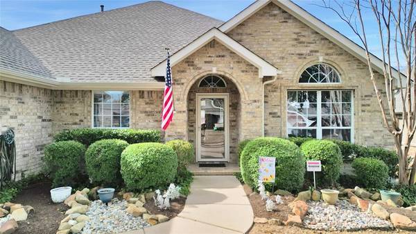 1417 LOWES FARM Parkway, Mansfield, TX 76063