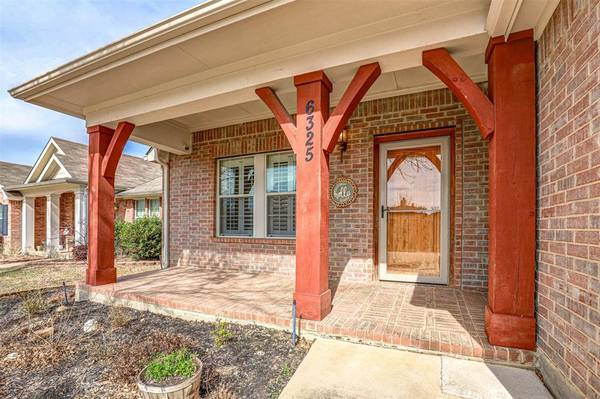 North Richland Hills, TX 76180,6325 Pebble Beach Court