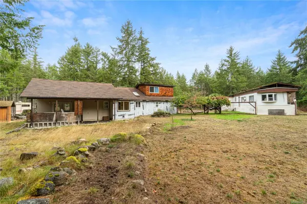 985 Englishman River Rd Errington, BC V0R 1V0